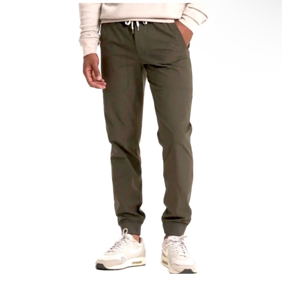 Vuori Meta Jogger Pants In Green Size Large
